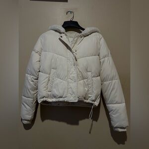 Hollister Off-White Puffer Jacket